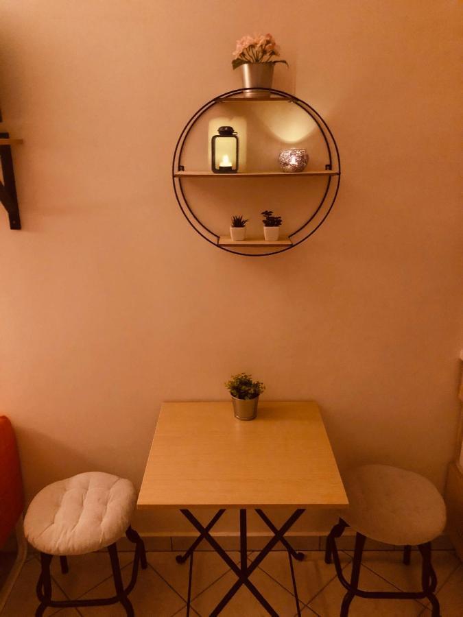 The Student'S Home Kavala Exterior photo